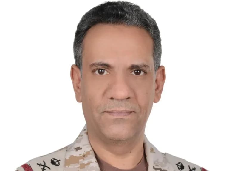التحالف يوقف هجمات في البحر الأحمر