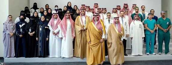 وزير الداخلية يفتتح مركز الأمير نايف للتفوق الطبي