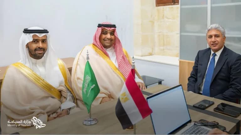المملكة تقدم تجربتها في التنمية السياحية