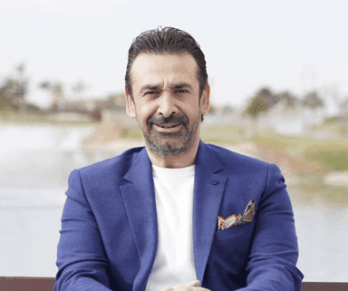 كريم عبد العزيز يختار دولة أوروبية لتصوير مشاهد الفيل الأزرق 3