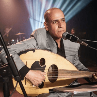 Ezzedine Al-Ameer Performs Syrian Song