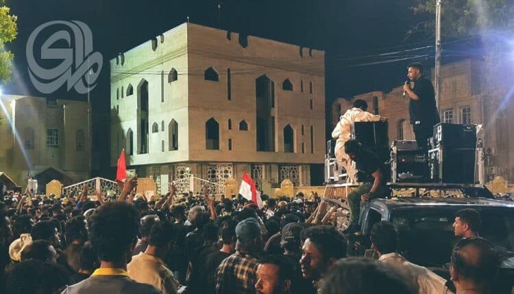 إصابات واعتقالات تدفع محتجي واسط إلى التصعيد