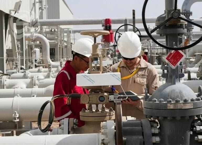 العراق يعزز إنتاجه النفطي صوب 7 ملايين برميل