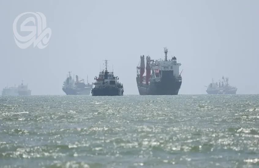 Unidentified projectile hits ship in Strait of Hormuz