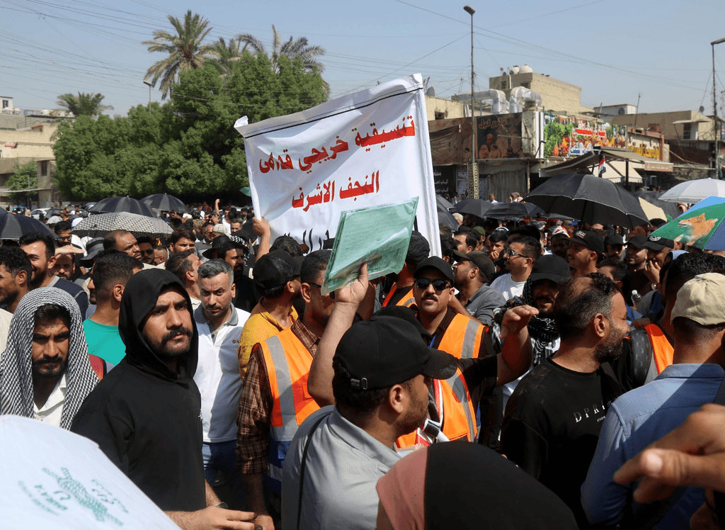 Ex-graduates protest at Finance Ministry