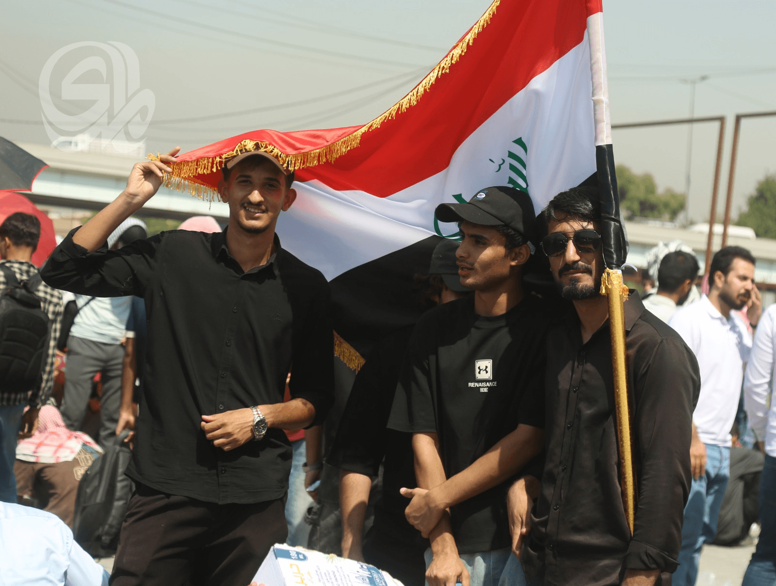 خريجو معاهد النفط يتظاهرون للمطالبة بالتوظيف