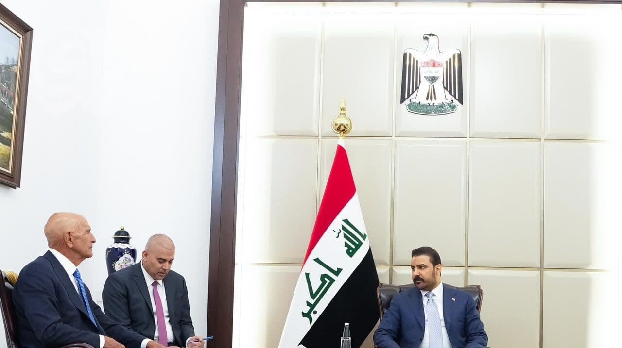 مبعوث ترامب يبحث أمن المنطقة مع الزيدي