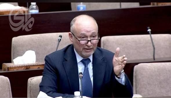 برلماني يكشف فساد بـ 5.6 مليار دينار في عقود طباعة الكتب