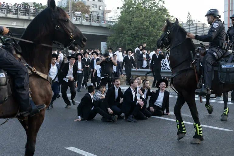 CIA warns Israel faces civil war risk