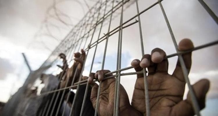 حوالي 40 صحفيا فلسطينيا معتقلون في سجون الاحتلال