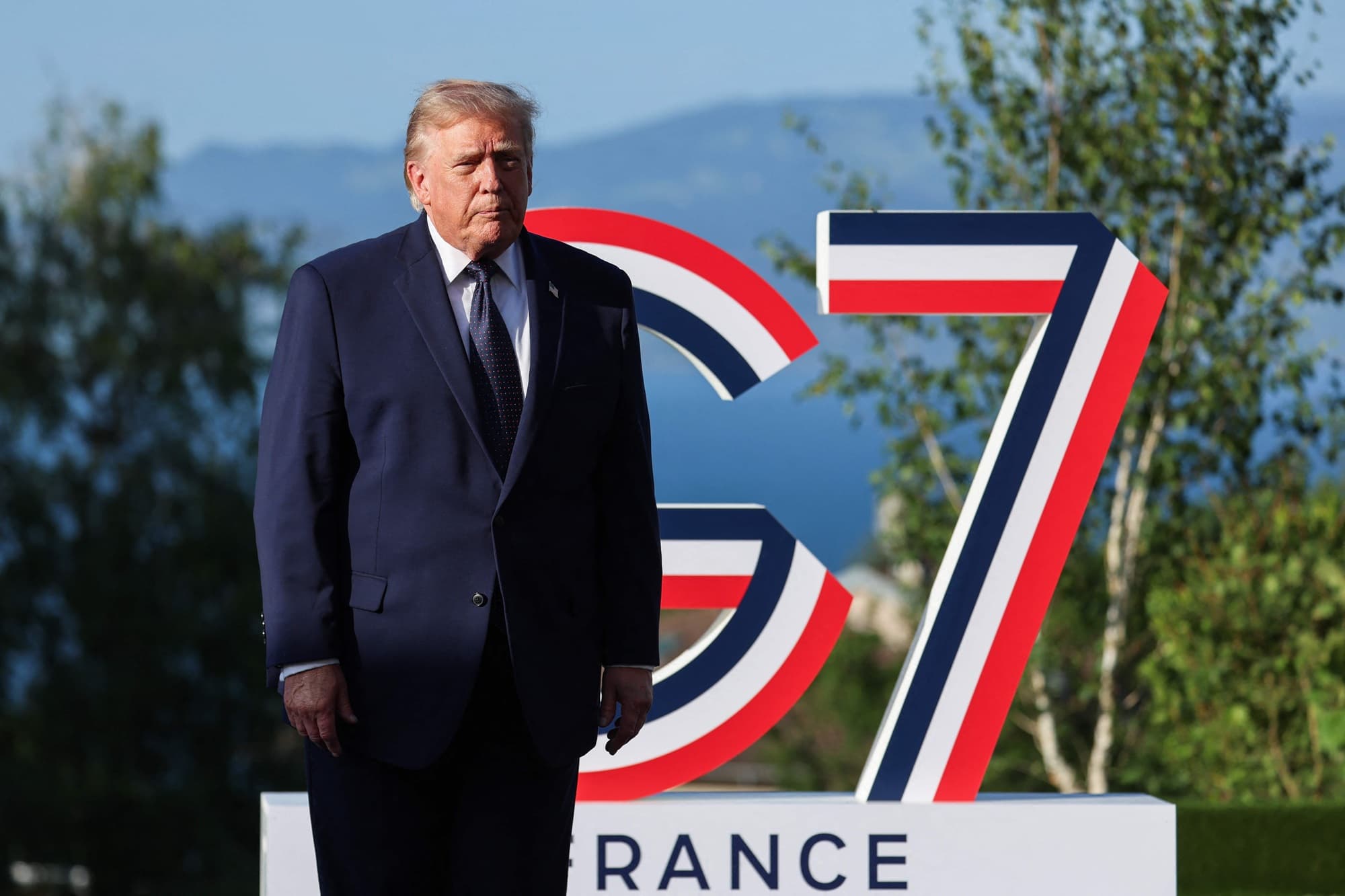 Trump's Disguise During Turkey Exit