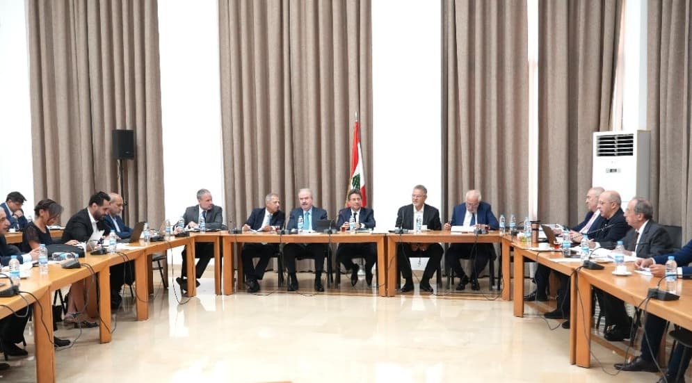 كنعان يعلن إتمام قانون إصلاح المصارف