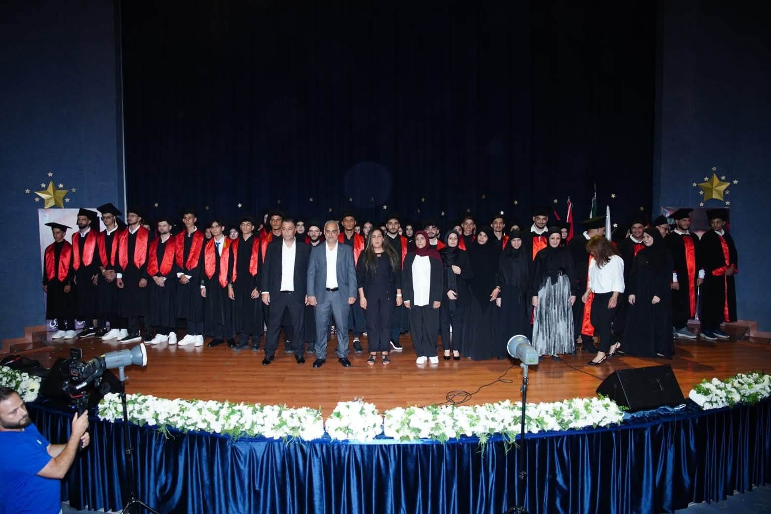 ثانوية التحرير تحتفل بتخرج دفعة الصمود والأمل