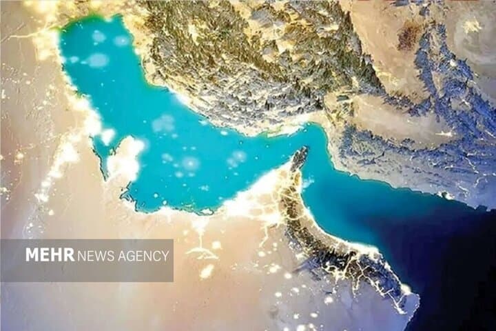 Persian Gulf Ships Must Follow Iranian Regulations