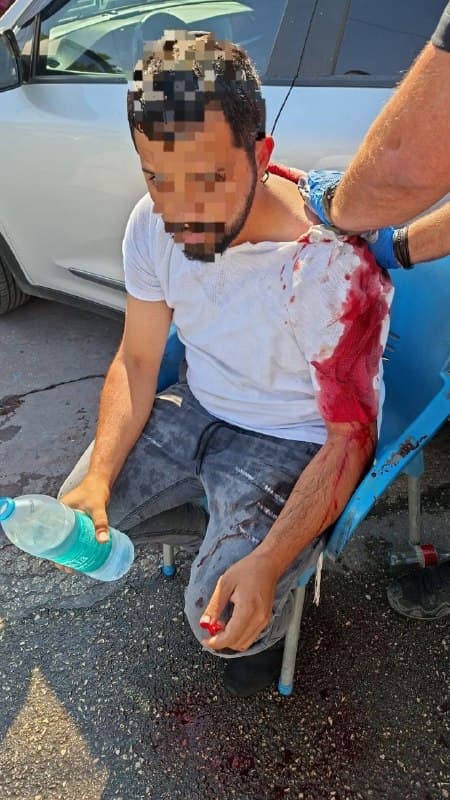 Zionist stabbed near Al-Auja
