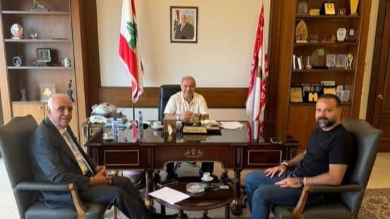 نقيب الصحافة يدعو إلى قانون إعلام يضمن الحرية