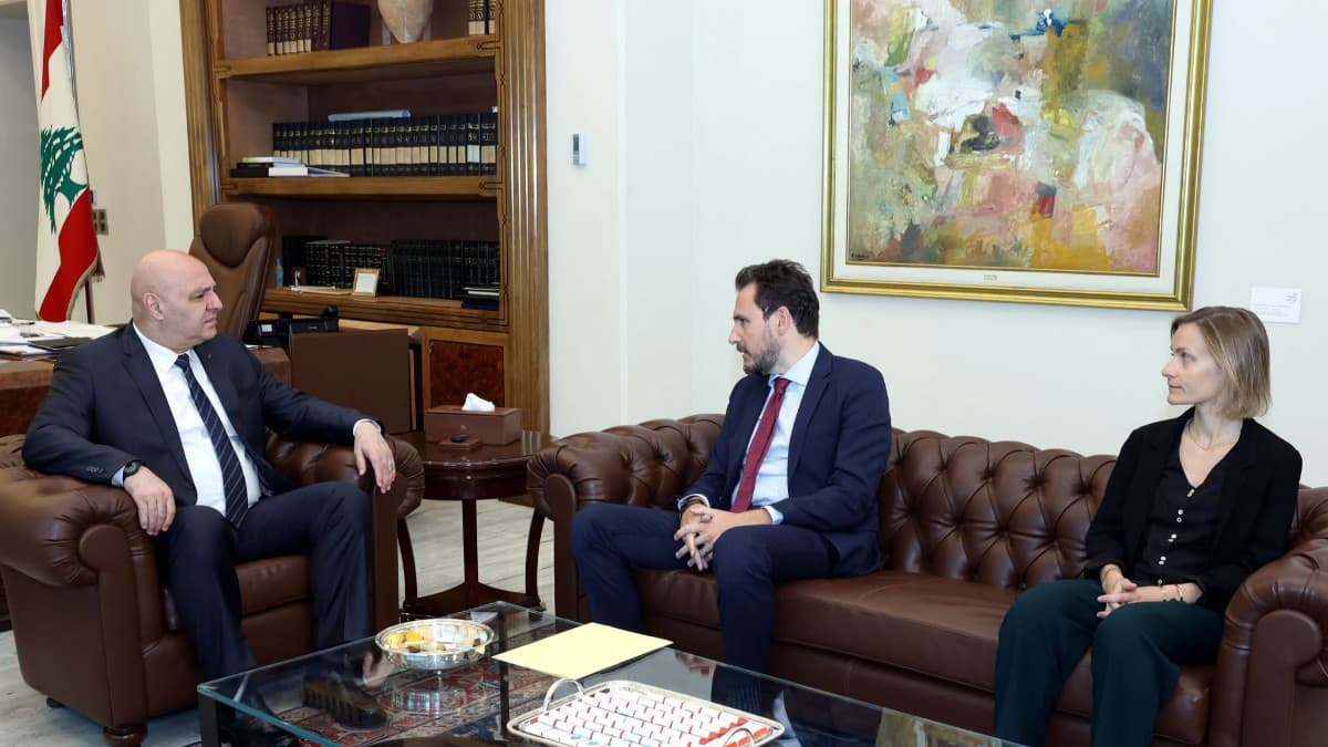 Aoun Accepts Macron's Invite for Lebanon Security Meeting