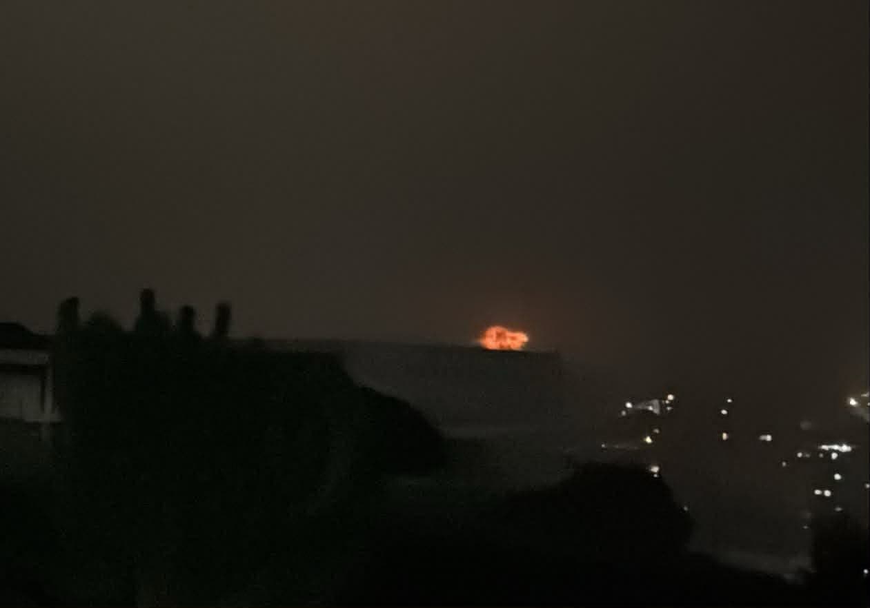 Enemy warplanes strike Dabbasha and Ali Al-Taher