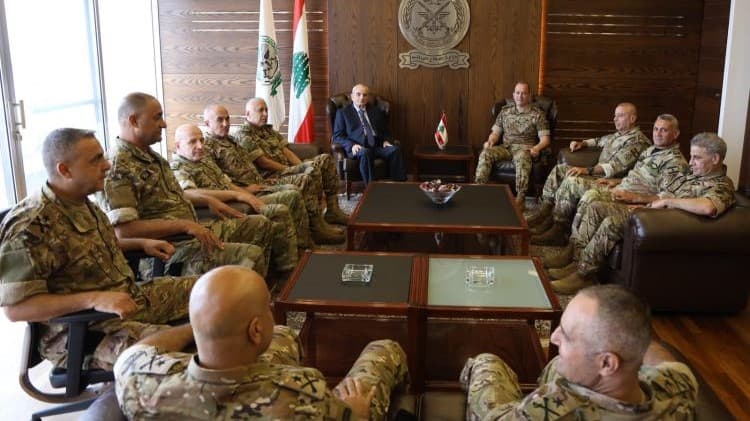 Defense Minister Murré Meets Army Chief