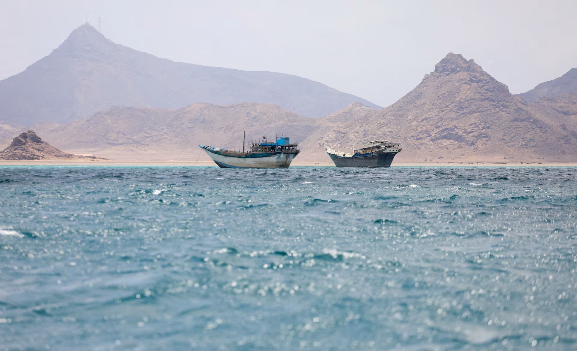Ship sinks off Al-Mukha coast after attack