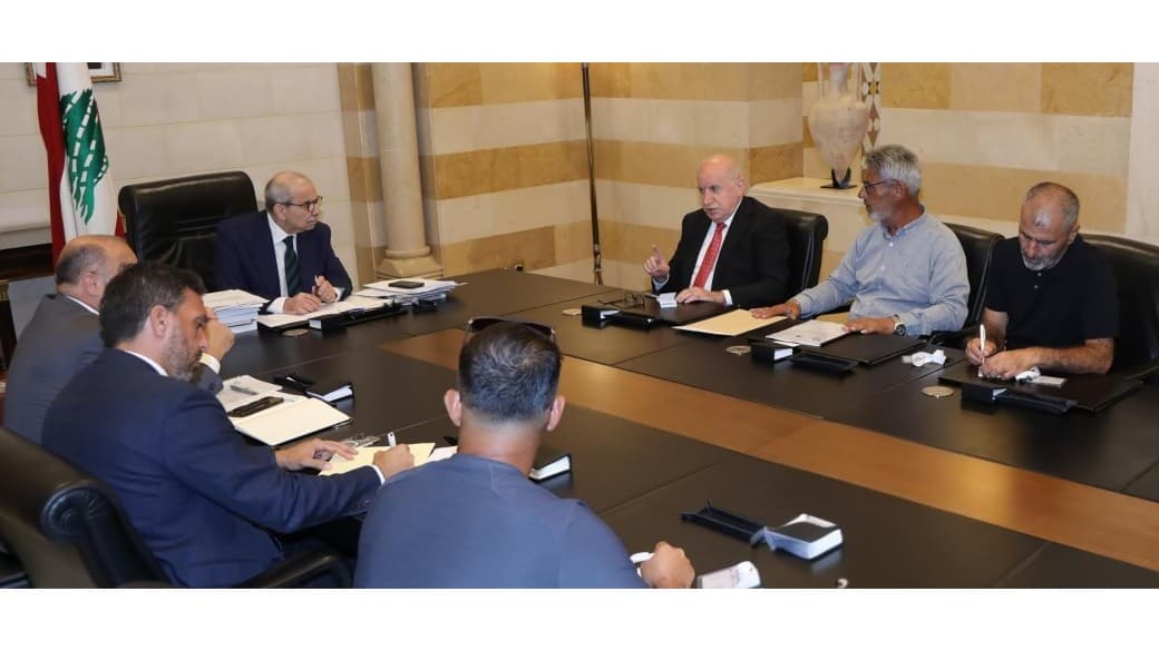 وفد من بلدية زوطر يؤكد أهمية إعادة إعمار البلدات الجنوبية