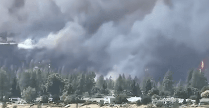 Fire east of Washington triggers evacuations