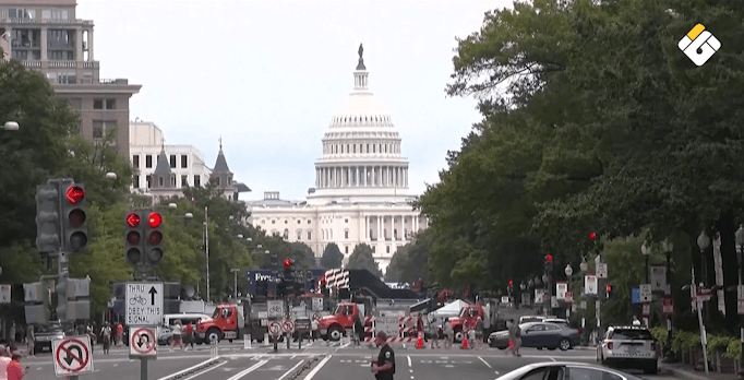 Trump's setbacks and political crisis