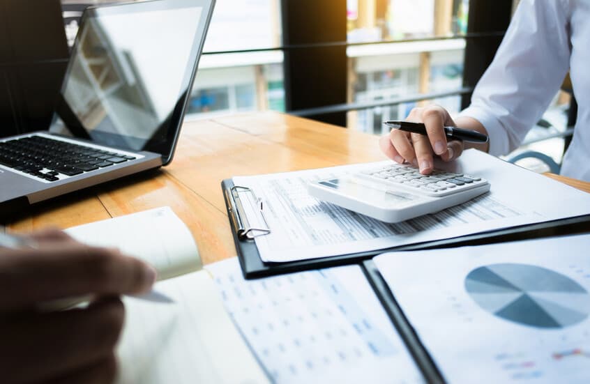 US Economist: UK Hits Itself with Taxes