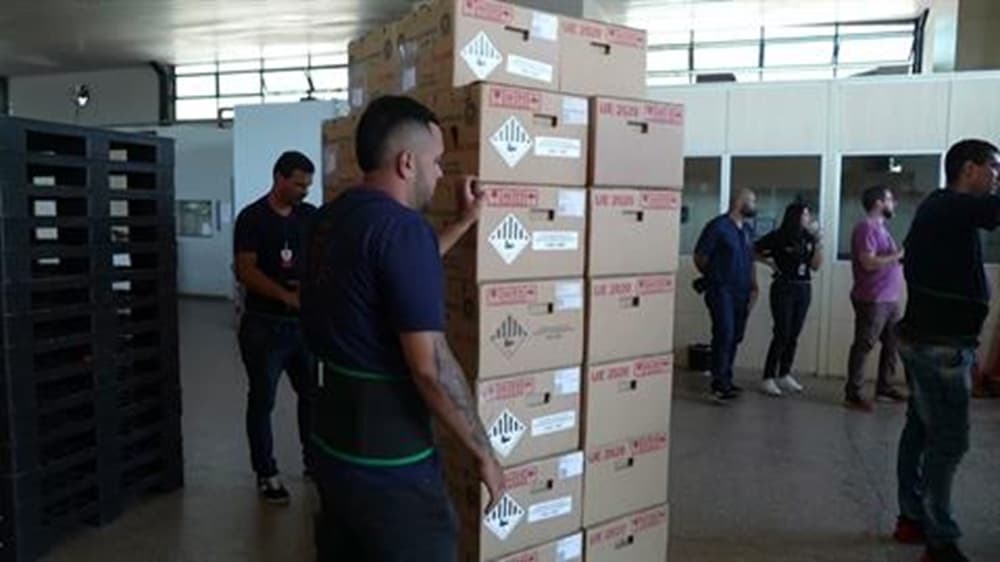 Brazil distributes voting machines before elections