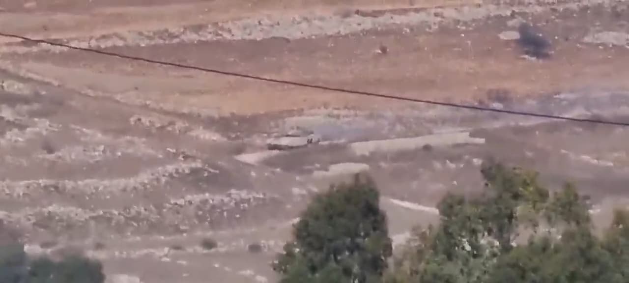 Occupation vehicles in Maiss Al-Jabal