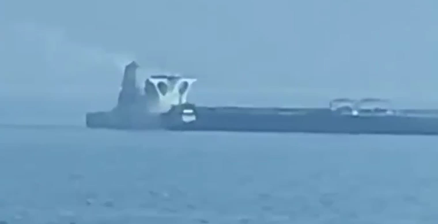 Oil tanker in Strait of Hormuz defies Iran