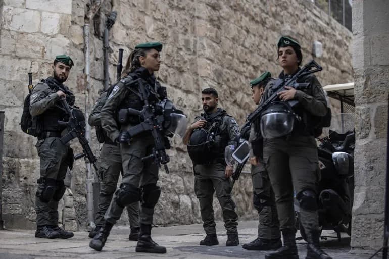 Israeli gets 3 years for communicating with foreign agent