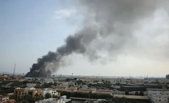 واشنطن تواصل شن ضربات على إيران