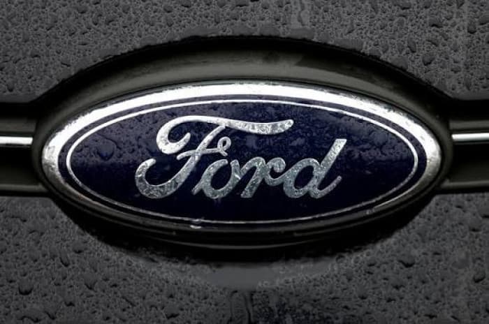 Ford signs preliminary agreement with Canadian Unifor union