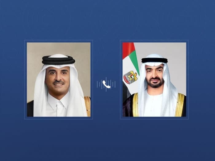رئيس الإمارات يعزي أمير قطر هاتفياً بوفاة الشيخ حمد بن خليفة آل ثاني