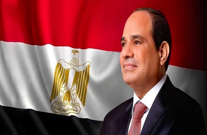 الرئيس السيسي يشيد بالقيادة الحكيمة للملك حمد بن عيسى للحفاظ على استقرار المنطقة