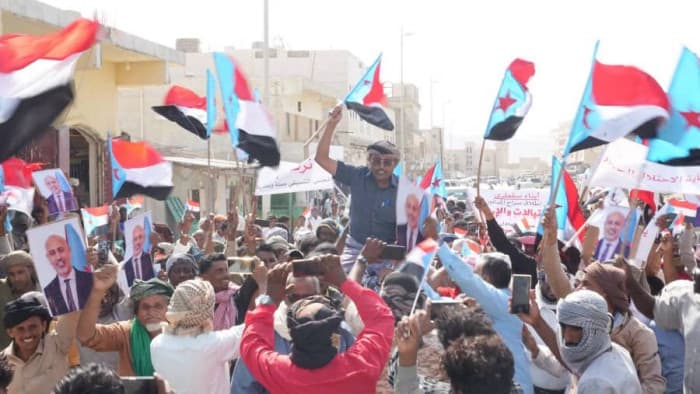جماهير سقطرى تدافع عن السيادة الجنوبية في مواجهة مشاريع الوصاية