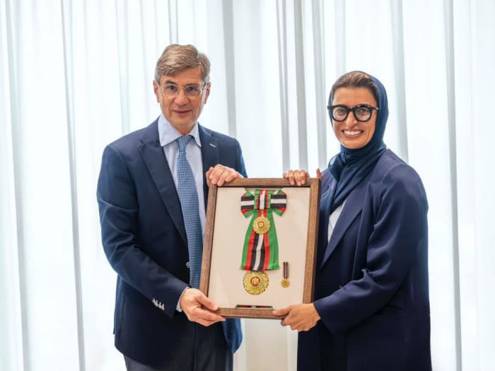 UAE President awards French ambassador the Zayed II Medal of the First Class