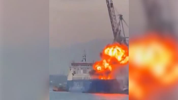 Russian missile strikes target Ukrainian ports