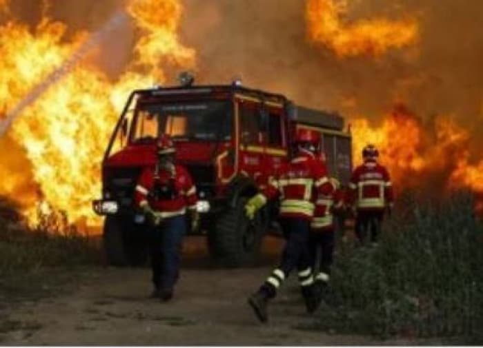 Norway blaze destroys 100+ homes