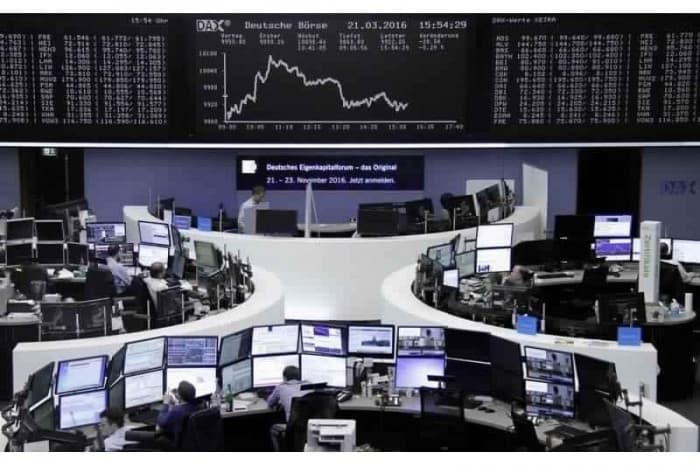 أسهم أوروبا تتراجع بقيادة بريطانيا