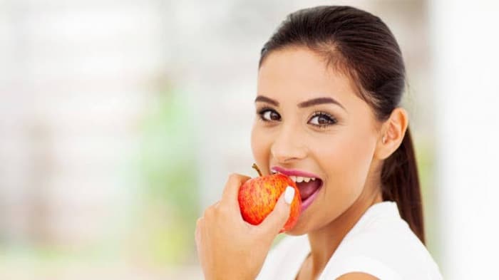 Advantages of Eating an Apple Daily