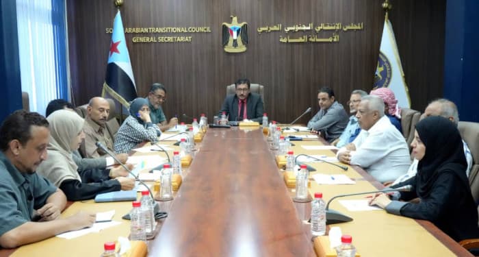 انتقالي يندد بتعاون أدوات الوصاية