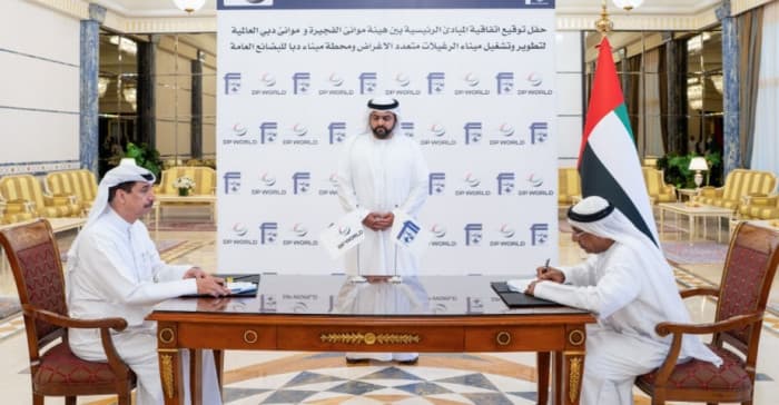 الفجيرة تعلن عن اتفاقية مع دي بي ورلد لإنشاء مينائين