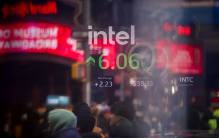 انتل ترتفع قبل الافتتاح في السوق الأمريكية