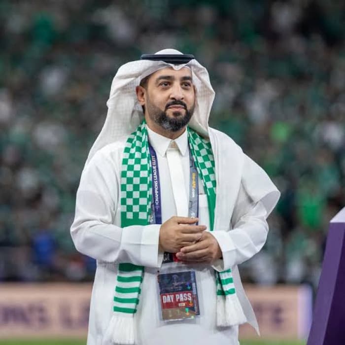 خالد العيسى يغادر رئاسة الأهلي السعودي