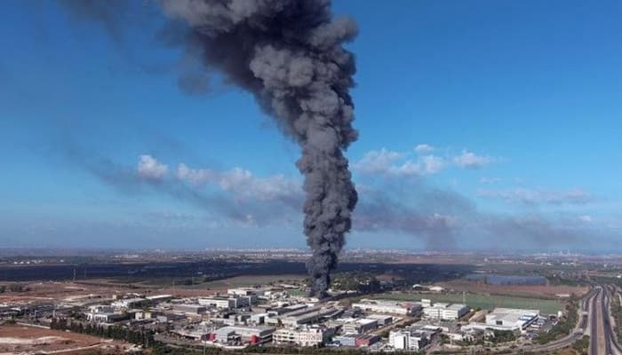 مستوطنون يشتعلون مسجدين في الضفة