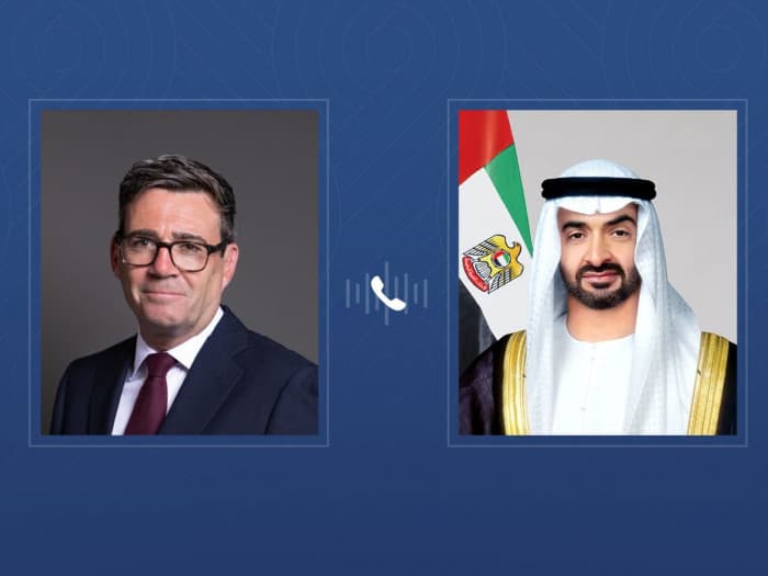 بن زايد ورئيس وزراء بريطانيا يبحثان العلاقات