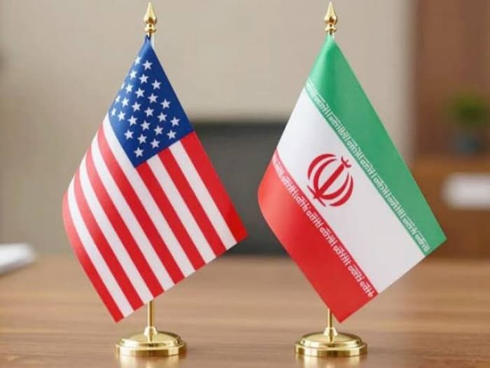 إيران تؤكد وجود قنوات تواصل مع أمريكا