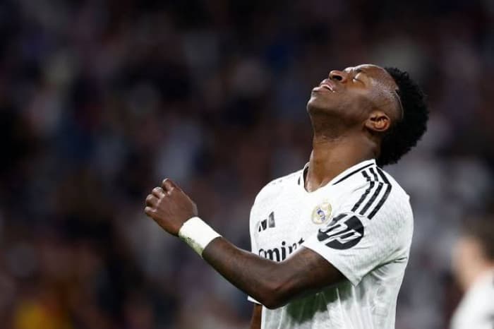 ميرور: فينسيوس يرفض استئناف ريال مدريد